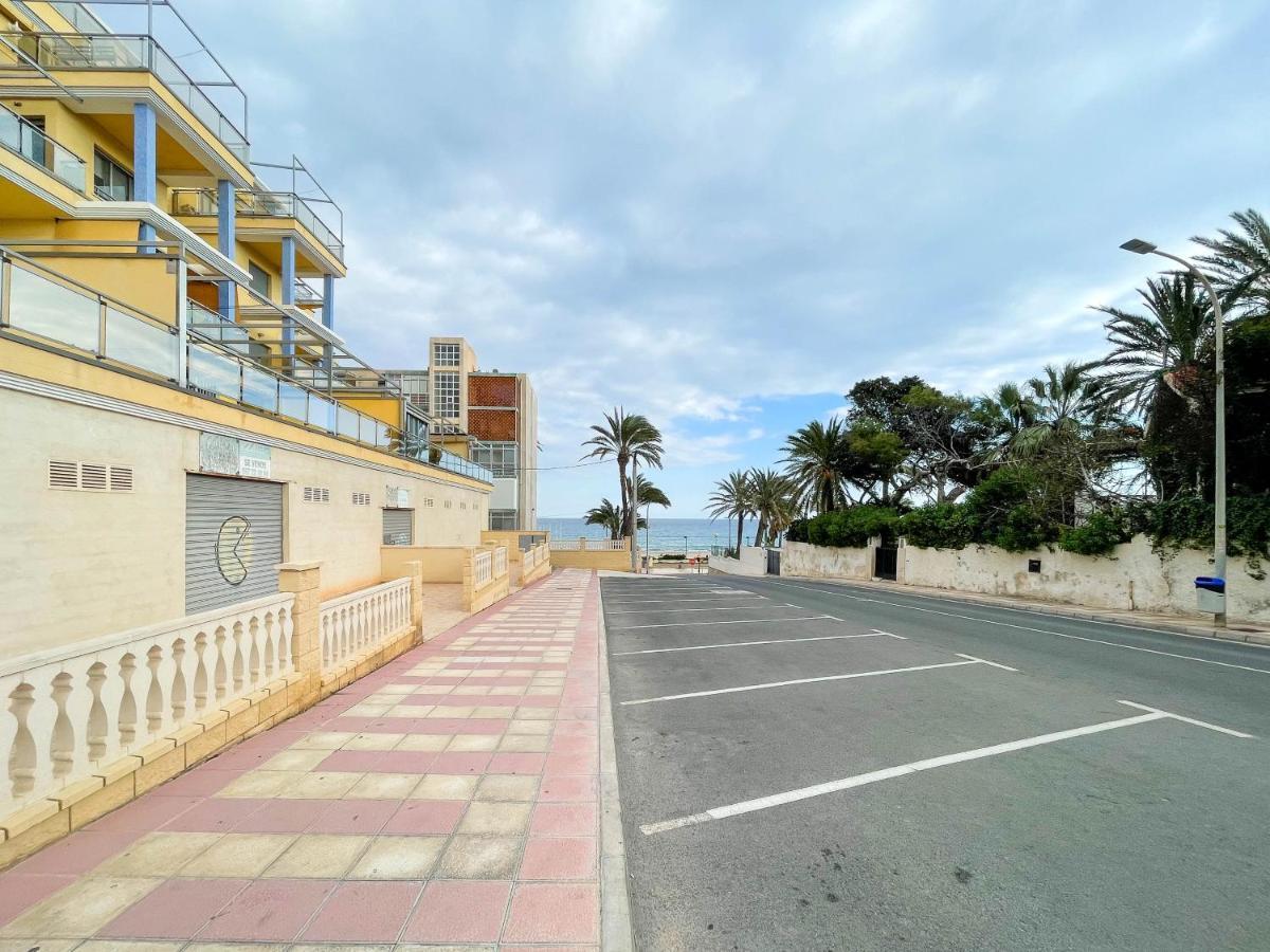 Apartamento Con Gran Patio A 1 Min De La Playa Кампелло Экстерьер фото